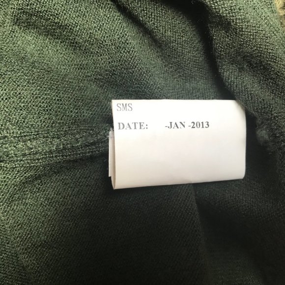 Helmut Lang V-Neck Sweater in Green 6 8 - Picture 4 of 9